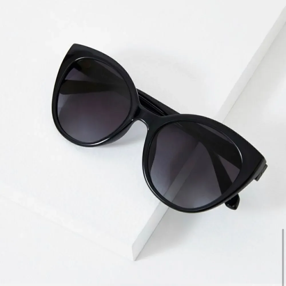 Kate Spade “ Samantha” Sunglasses